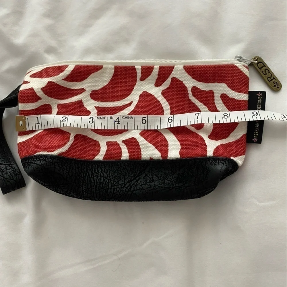 RebekahScottDesigns Wristlet Red White Design Faux leather base wristlet handle - Picture 6 of 8